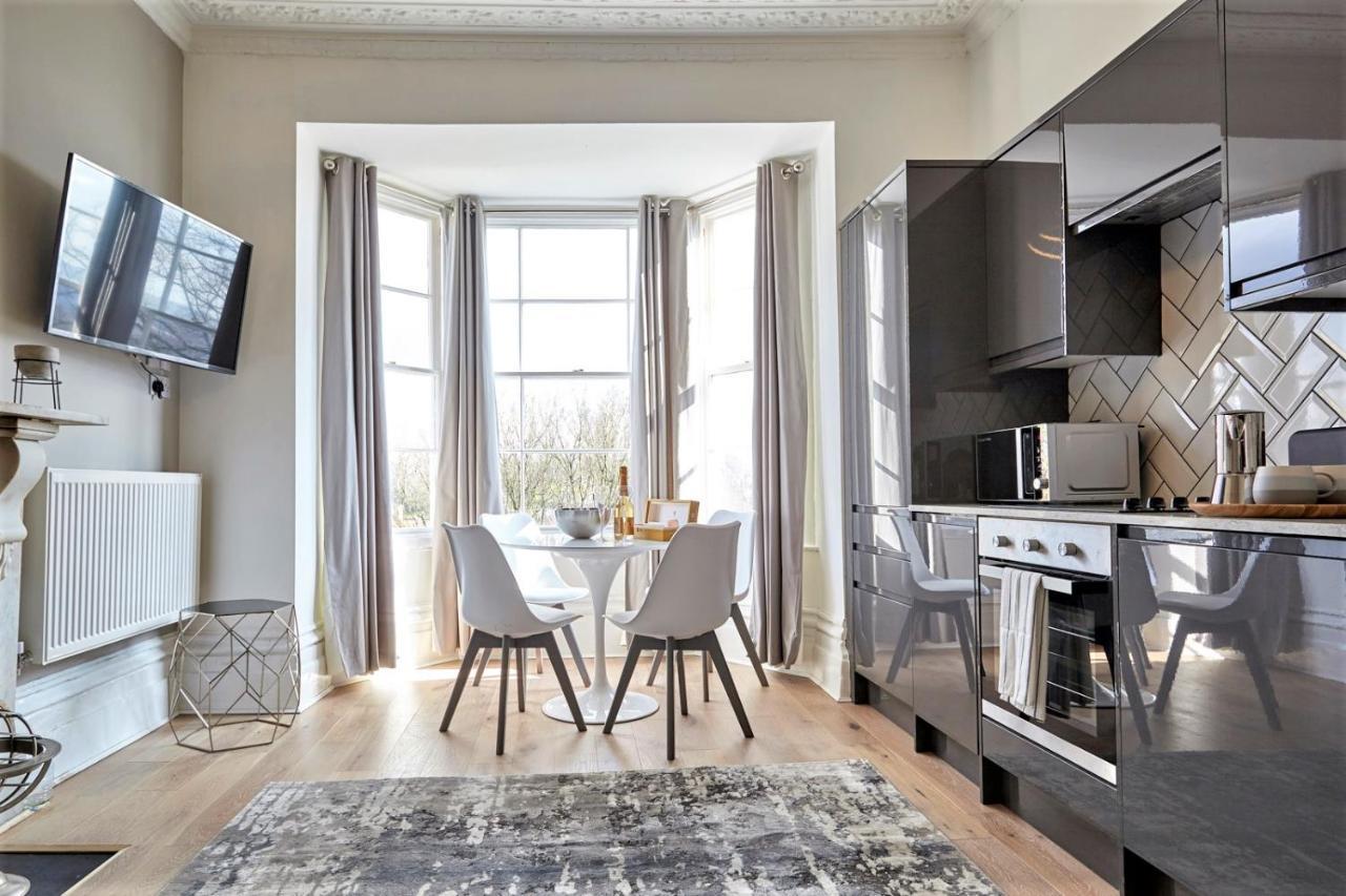 Dover Place - Your Apartment Bristol Dış mekan fotoğraf